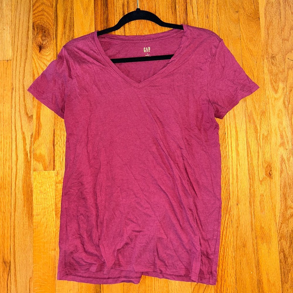 Red V-neck GAP Tee